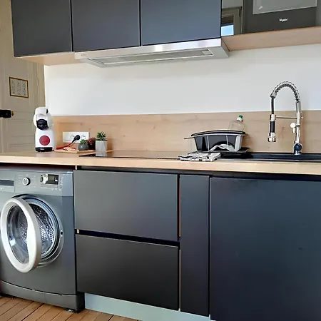 Gare Centre Parking Apartment *